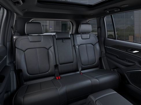 New 2026 Jeep Grand Cherokee Limited image 15