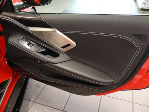 Used 2023 Chevrolet Corvette Stingray Preferred Cpe w/ Z51 Performance Package RWD image 33
