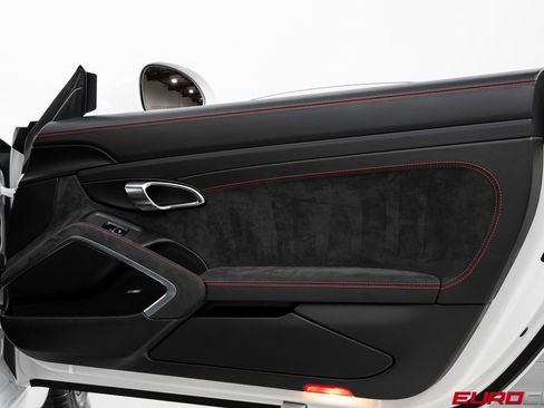 Used 2018 Porsche 911 GT3 image 24