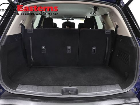Used 2025 Nissan Pathfinder SV FWD image 9