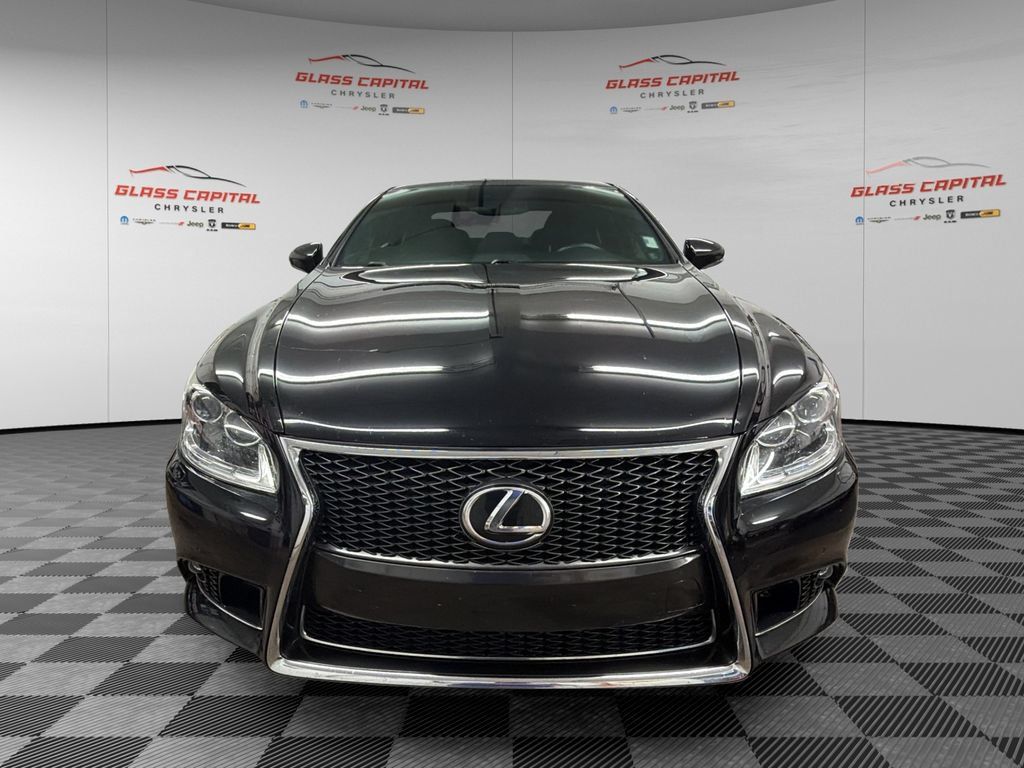 Used 2015 Lexus LS 460 AWD w/ F Sport Package image 2