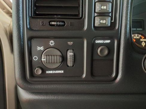 Used 2002 Chevrolet Silverado 3500 LS image 16