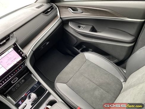 New 2026 Jeep Grand Cherokee Altitude AWD/4WD image 15