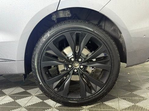 Used 2025 Jaguar F-PACE R-Dynamic S image 10