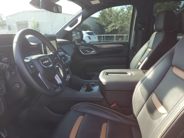 Used 2023 GMC Yukon AT4 w/ AT4 Premium Package AWD/4WD image 22