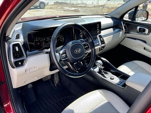 Used 2021 Kia Sorento S image 8