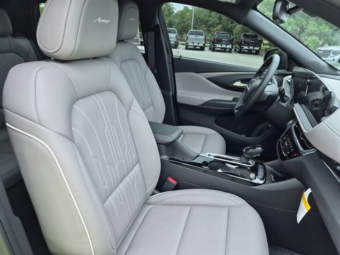 New 2026 Buick Envista Avenir FWD image 38
