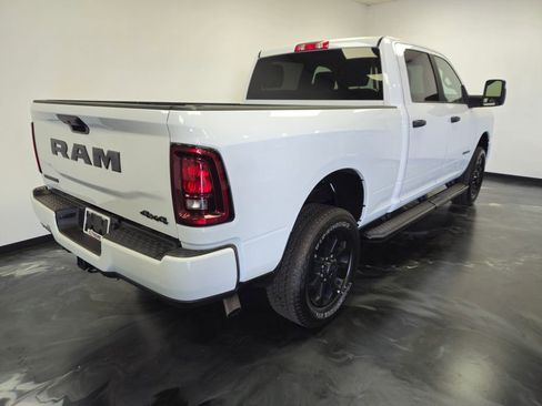 Used 2025 RAM 2500 Big Horn AWD/4WD image 19