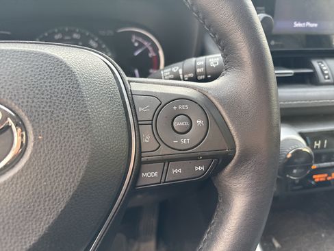 Used 2022 Toyota RAV4 Limited image 20