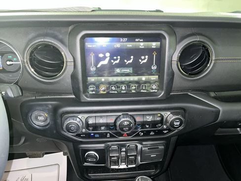 Used 2023 Jeep Wrangler Unlimited Sahara AWD/4WD image 21