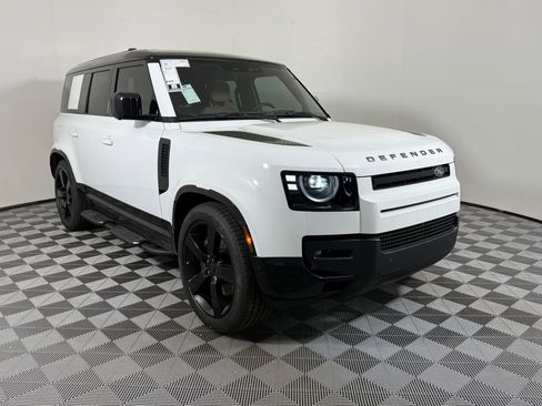 New 2026 Land Rover Defender 110 X-Dynamic SE AWD/4WD image 7