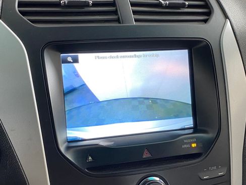 Used 2011 Ford Explorer XLT w/ 202A Rapid Spec Order Code image 25