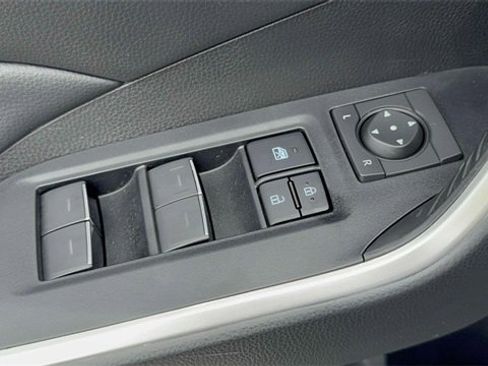 Used 2022 Toyota RAV4 XLE image 15