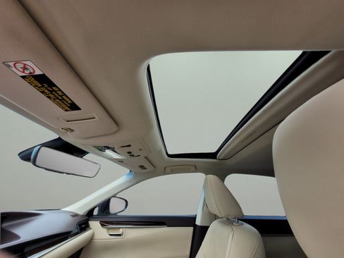 Used 2018 Lexus ES 350 w/ Premier Package FWD image 25