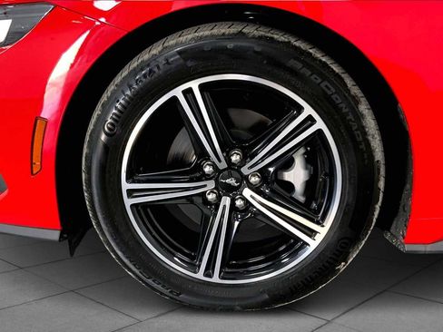 Used 2024 Ford Mustang Premium image 9