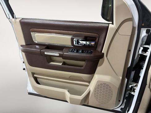 Used 2017 RAM 1500 Laramie w/ Convenience Group image 28