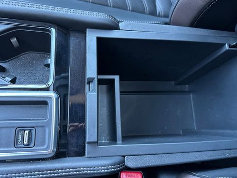 Certified 2024 Nissan Pathfinder Platinum w/ Cargo Package FWD image 33