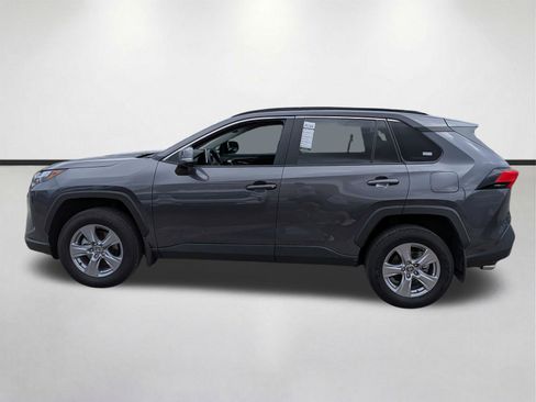 Used 2025 Toyota RAV4 XLE FWD image 7
