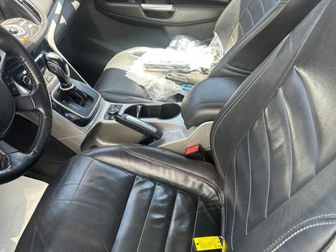 Used 2016 Ford C-MAX Energi SEL w/ Equipment Group 302A FWD image 8