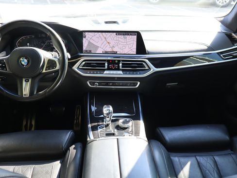 Used 2019 BMW X7 xDrive50i w/ Dynamic Handling Package image 14