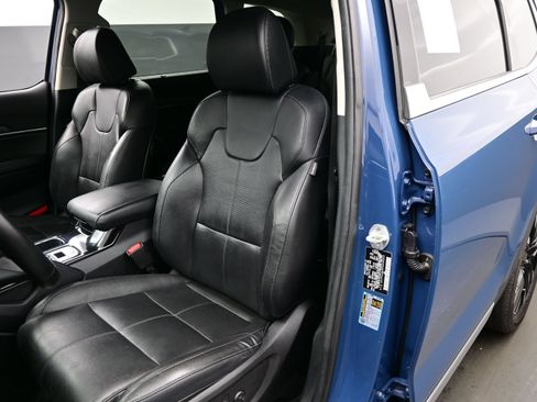 Used 2023 Kia Telluride SX FWD image 13