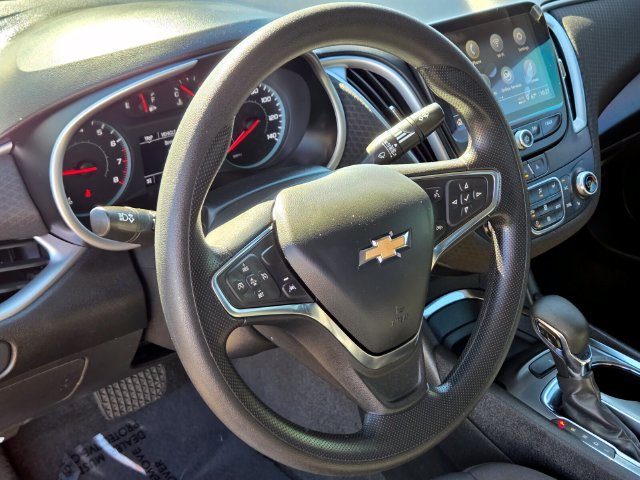 Used 2023 Chevrolet Malibu LT FWD image 19