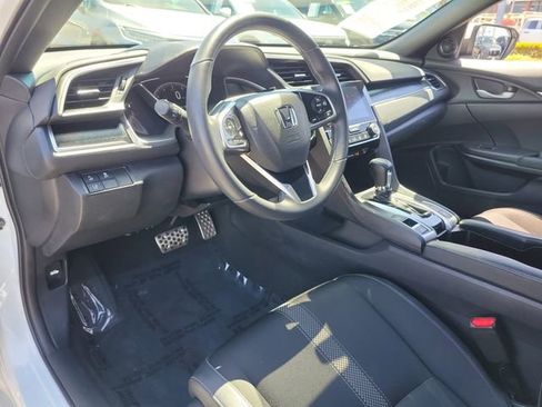 Used 2019 Honda Civic Sport image 17