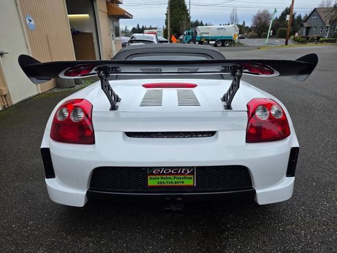 Used 2000 Toyota MR2 RWD image 6