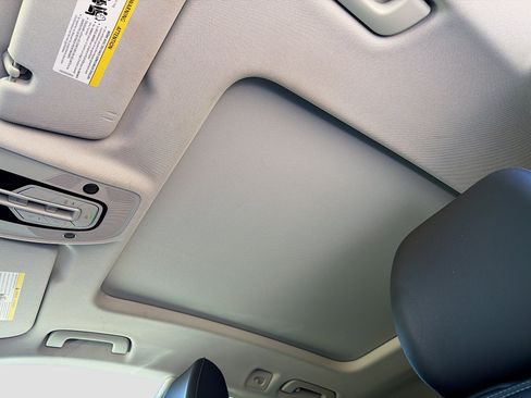 Used 2022 Audi Q8 Premium w/ Convenience Package image 27