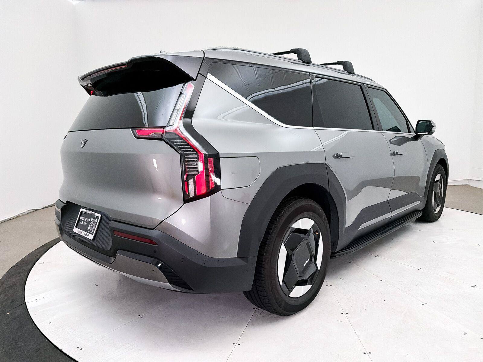 Used 2024 Kia EV9 Wind AWD/4WD image 18