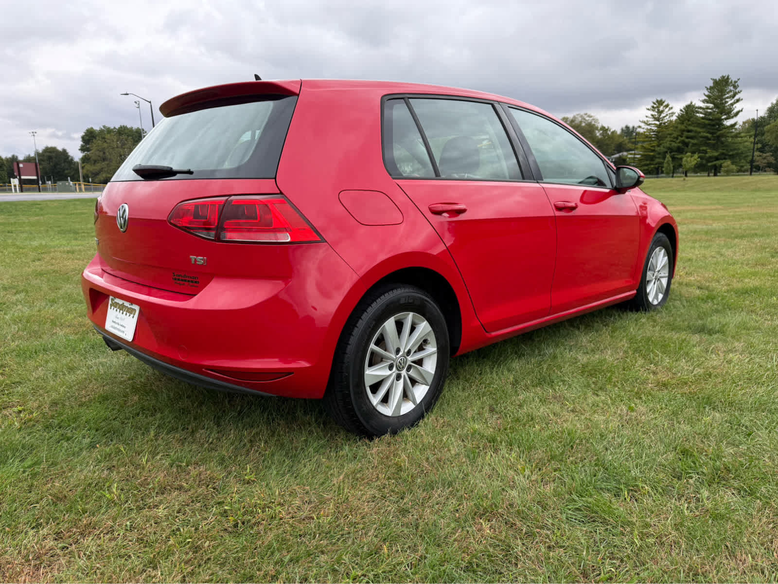 Used 2017 Volkswagen Golf S FWD image 7