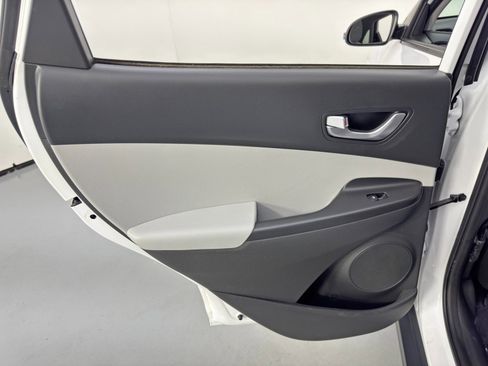 Used 2022 Hyundai Kona SEL w/ Convenience Package image 36