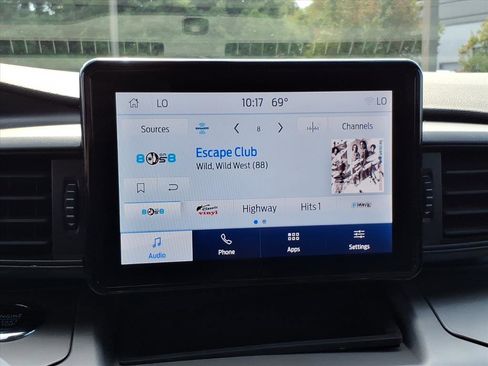 Certified 2022 Ford Explorer XLT image 25