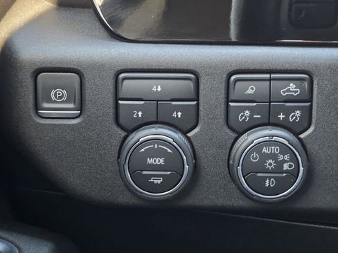 Used 2024 Chevrolet Silverado 3500 LT w/ Safety Package image 23