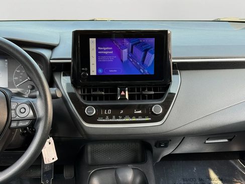 Used 2023 Toyota Corolla LE FWD image 16