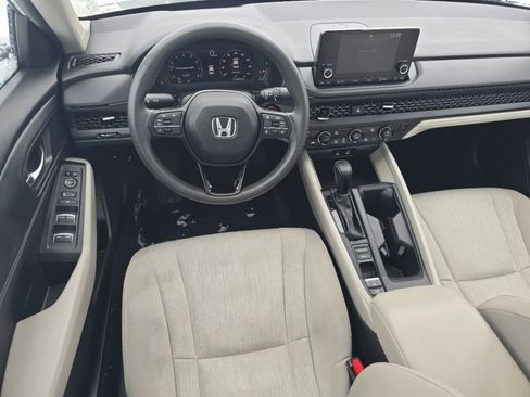 Certified 2023 Honda Accord EX image 25