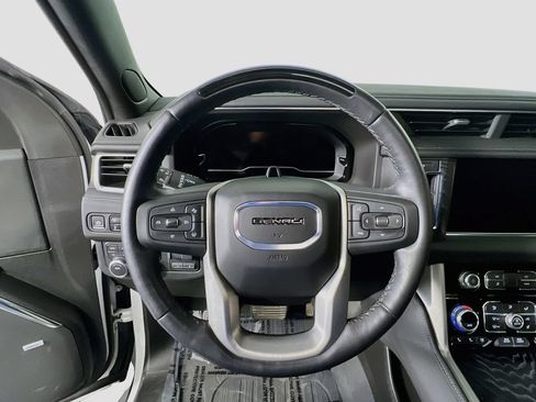 Certified 2024 GMC Yukon Denali w/ Advanced Technology Package AWD/4WD image 10