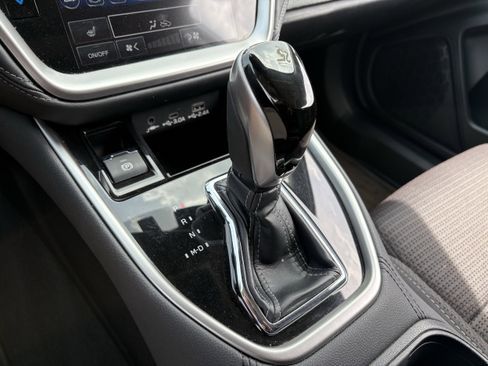 Used 2025 Subaru Outback Premium image 18