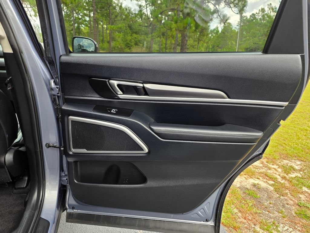 Used 2024 Kia Telluride S w/ S Sunroof Package FWD image 23