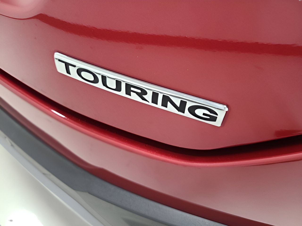 Used 2024 Honda Pilot Touring image 8