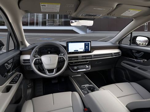 New 2025 Lincoln Corsair Grand Touring w/ Equipment Group 301A image 9