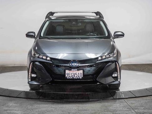 Used 2022 Toyota Prius Prime Limited FWD image 6