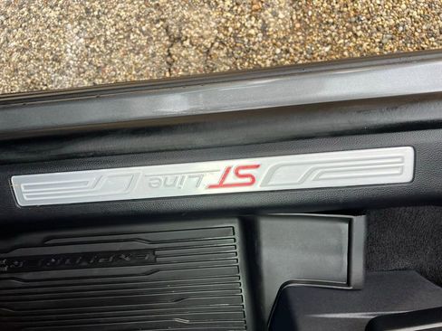 Used 2026 Ford Explorer ST-Line AWD/4WD image 15