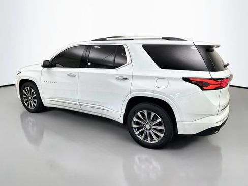 Used 2023 Chevrolet Traverse Premier AWD/4WD image 5
