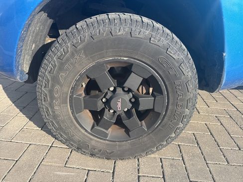 Used 2011 Toyota Tacoma 4x4 Access Cab V6 w/ SR5 Pkg #2 image 9