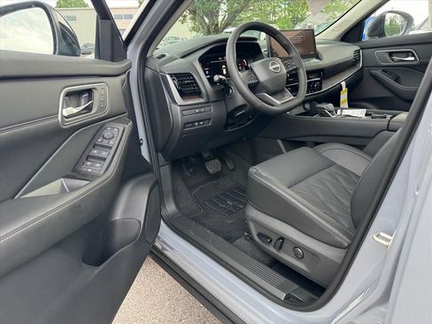 New 2026 Nissan Rogue Platinum AWD/4WD image 15