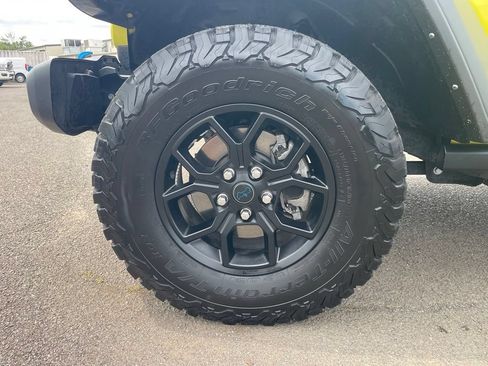 Used 2024 Jeep Wrangler Unlimited AWD/4WD image 21