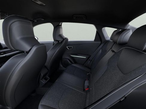 New 2025 Kia K4 GT-Line image 15