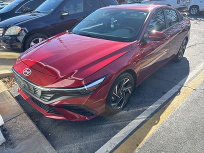 Used 2024 Hyundai Elantra SEL w/ Convenience Package