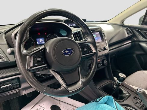 Used 2018 Subaru Crosstrek 2.0i Premium AWD/4WD image 11